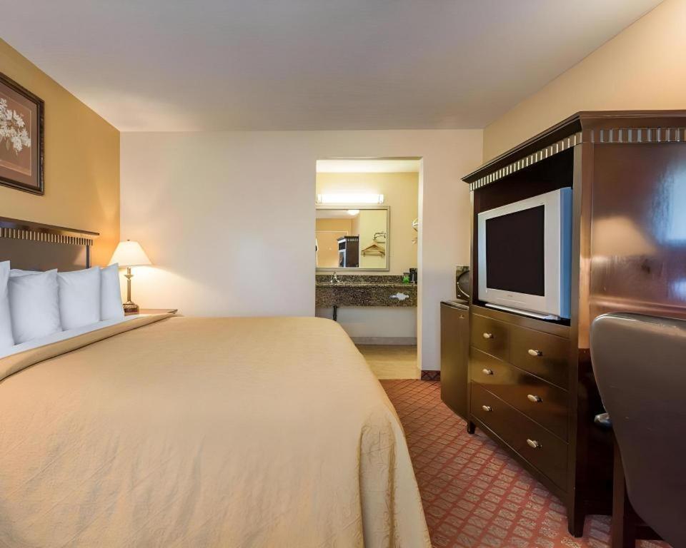 Quality Inn San Bernardino Eksteriør bilde