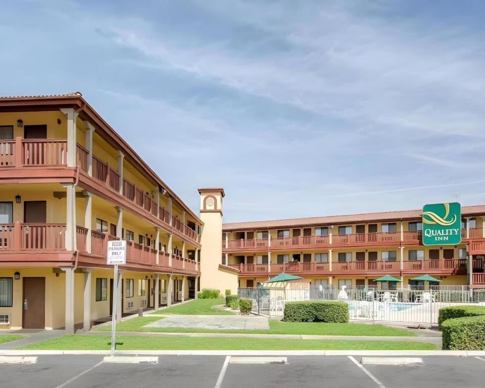 Quality Inn San Bernardino Eksteriør bilde