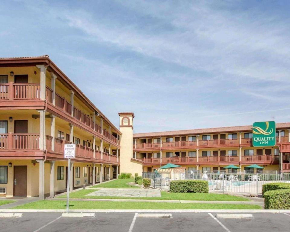 Quality Inn San Bernardino Eksteriør bilde